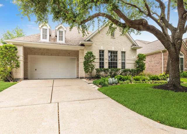 Property at 1214 Turnbury Oak Ln, Houston, TX 77055, 3 beds, 2.5 baths