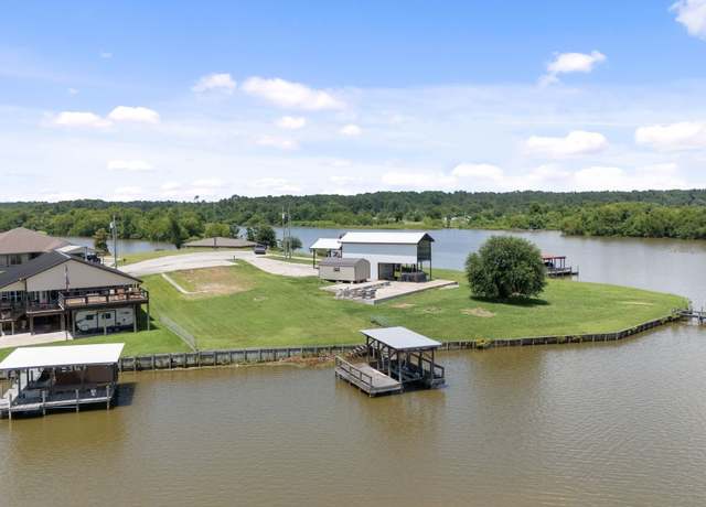 Property at 500 Laurel Cv W, Onalaska, TX 77360