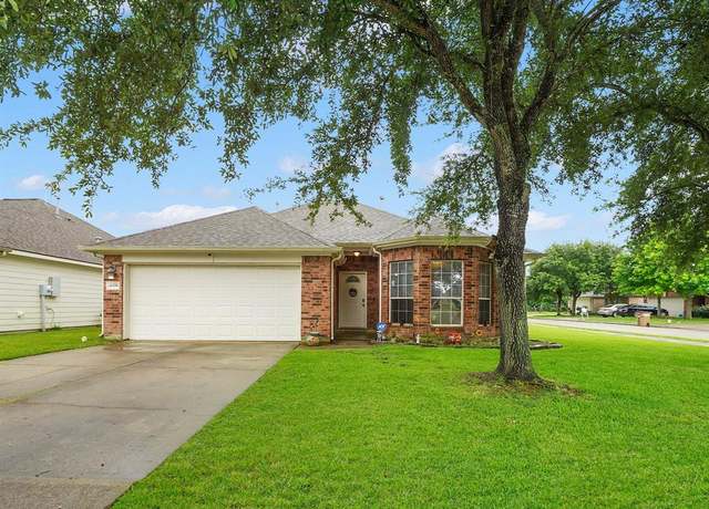 Property at 4006 Rasberry Ct, Dickinson, TX 77539, 3 beds, 2 baths