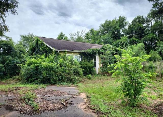 Property at 25321 Bluff View Ct, Magnolia, TX 77355, 3 beds, 2 baths