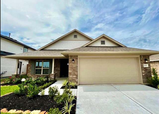 Property at 5310 Lafayette Ct, Dickinson, TX 77591, 4 beds, 2 baths