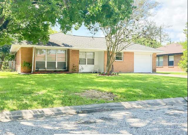 Property at 717 Grantham Rd, Baytown, TX 77521, 3 beds, 1 bath