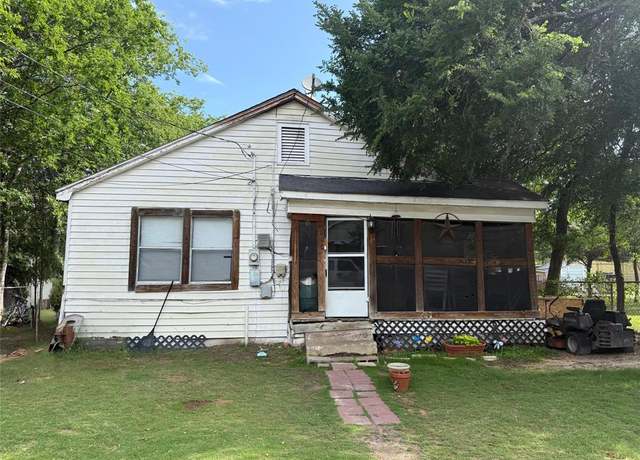 Property at 806 Walnut St, Bryan, TX 77803, 2 beds, 1 bath