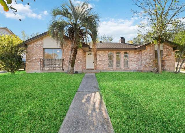 Property at 1126 Laurel Valley Dr, Houston, TX 77062, 4 beds, 2.5 baths