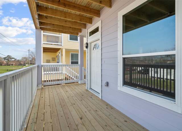Property at 706 Lee St, La Porte, TX 77571, 3 beds, 3 baths