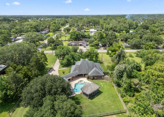 Property at 11702 32nd St, Santa Fe, TX 77510, 3 beds, 2.5 baths