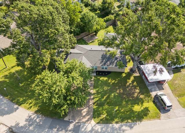 Property at 4122 Philco Dr, Houston, TX 77080, 3 beds, 2 baths