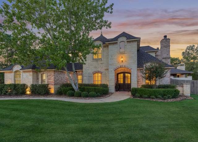 Property at 11406 Willowside Ct, Montgomery, TX 77356, 4 beds, 3.5 baths