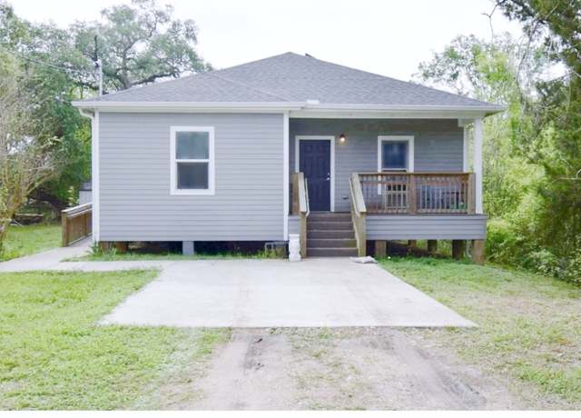 Property at 334 Old River Rd, Palacios, TX 77465, 2 beds, 2 baths