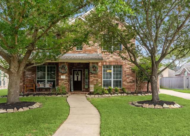 Property at 2541 Hidden Creek Dr, Pearland, TX 77581, 4 beds, 2.5 baths