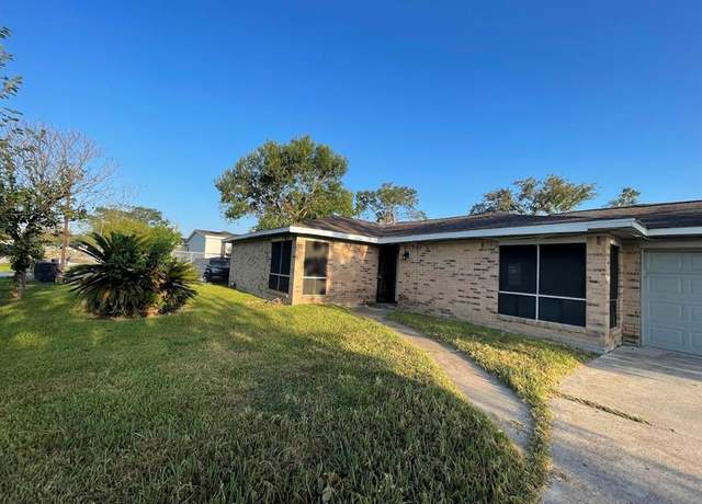 Property at 239 E Saint Charles Dr, Crosby, TX 77532, 3 beds, 2 baths