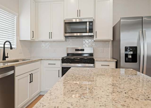 Property at 21544 Bluebonnet Bay Dr, Magnolia, TX 77354, 3 beds, 2 baths