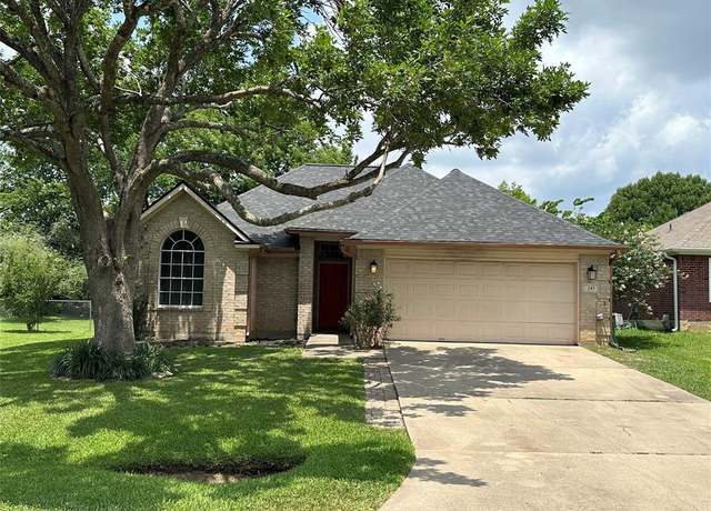 Property at 243 Fantasy Ln, Montgomery, TX 77356, 3 beds, 2 baths