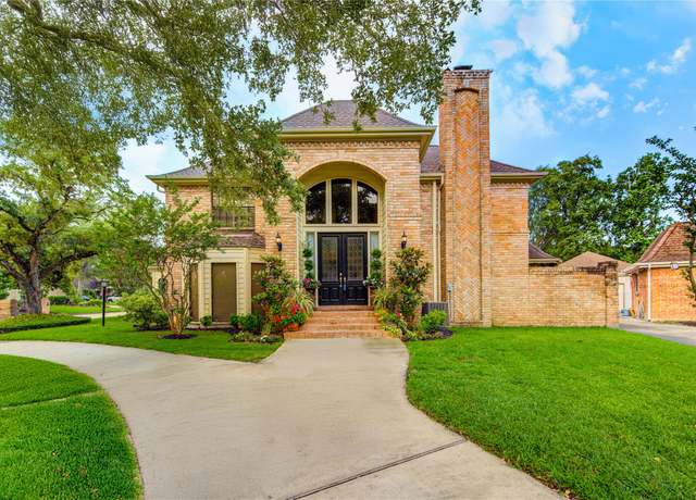 Property at 714 Last Arrow Dr, Houston, TX 77079, 4 beds, 3.5 baths