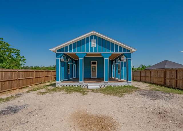 Property at 581 Road 51022, Cleveland, TX 77327, 3 beds, 2 baths
