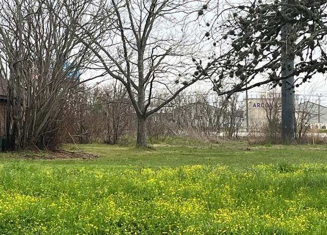 Property at 5114 W Davis Rd, Arcola, TX 77583