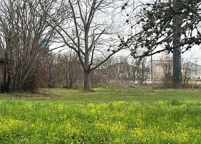 Property at 5114 W Davis Rd, Arcola, TX 77583