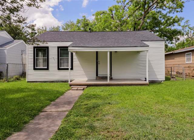 Property at 1306 W 6th St, Freeport, TX 77541, 3 beds, 2 baths