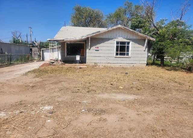 Property at 807 Lexington St, Plainview, TX 79072, 3 beds, 1 bath