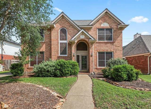 Property at 1405 Comanche St, Deer Park, TX 77536, 3 beds, 2.5 baths