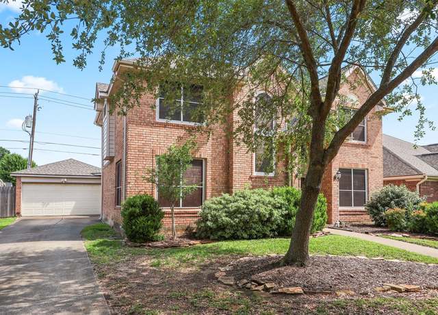 Property at 1405 Comanche St, Deer Park, TX 77536, 3 beds, 2.5 baths