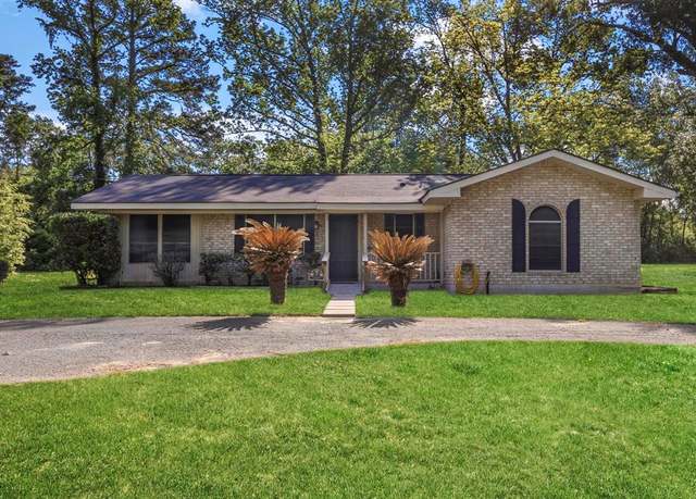 Property at 209 H Armitage Rd, Livingston, TX 77351, 3 beds, 2 baths