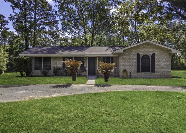 Property at 209 H Armitage Rd, Livingston, TX 77351, 3 beds, 2 baths