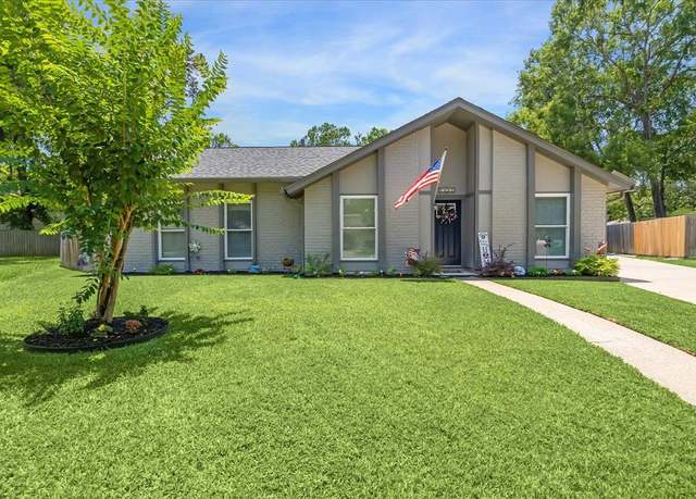 Property at 4007 Pecan Knoll Dr, Kingwood, TX 77339, 4 beds, 2 baths