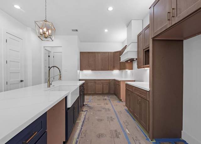 Property at 1130 Miller Rd, Sealy, TX 77474, 3 beds, 2.5 baths