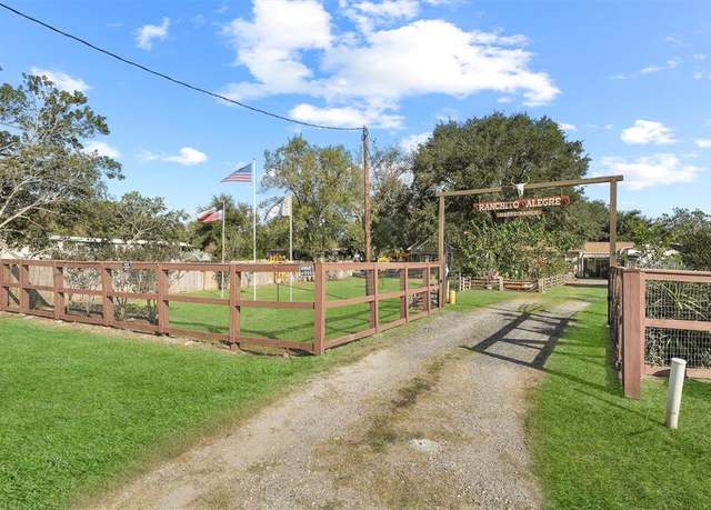 Property at 2188 County Road 613, Dayton, TX 77535, 3 beds, 2 baths
