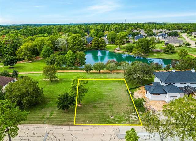 Property at 188 Bentwood Dr, Montgomery, TX 77356