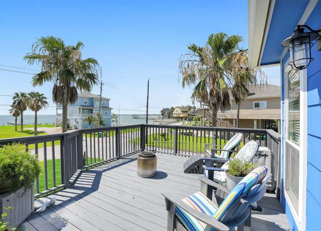 Property at 1401 Todville Rd, Seabrook, TX 77586, 3 beds, 2 baths