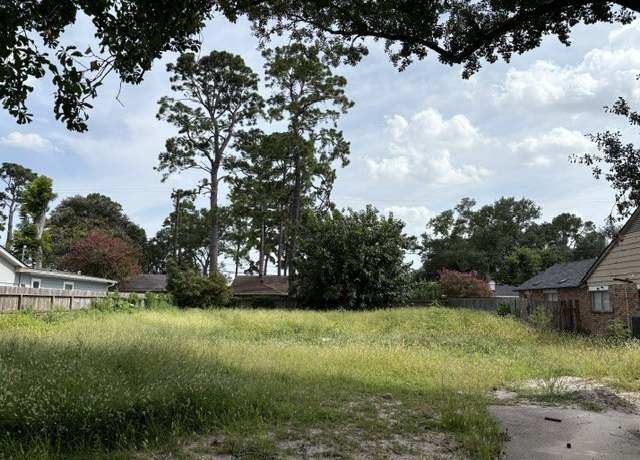 Property at 10031 Cedardale Dr, Houston, TX 77055