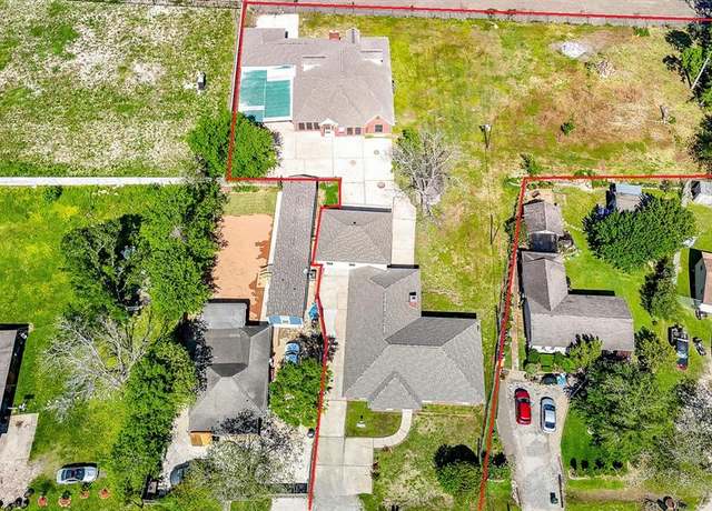 Property at 1411 Guadalupe St, Stafford, TX 77477, 9 beds, 5.5 baths
