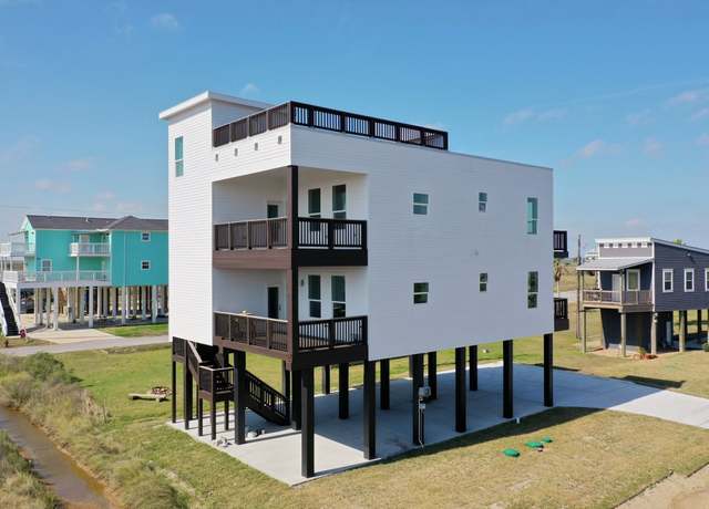 Property at 4026 5th St, Galveston, TX 77554, 5 beds, 4 baths
