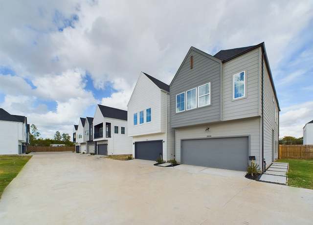 Property at 3004 Jensen Springs Ln, Houston, TX 77026, 3 beds, 2.5 baths