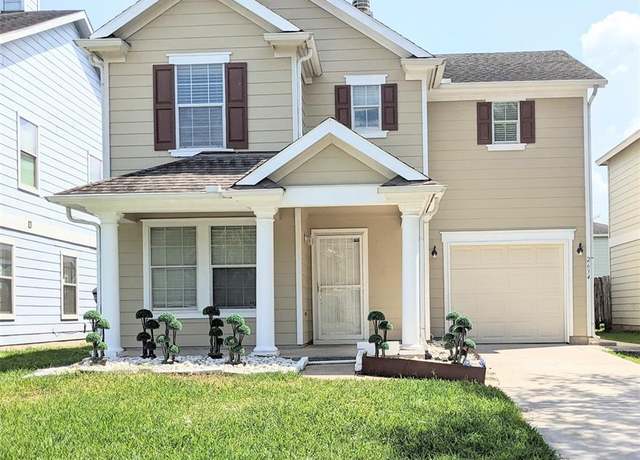 Property at 2634 Skyview Trace Ct, Houston, TX 77047, 3 beds, 2.5 baths