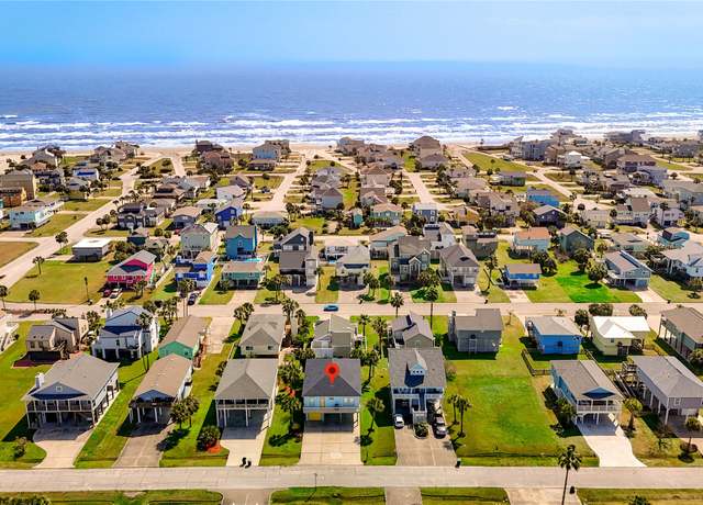 Property at 13719 Mutiny Ln, Galveston, TX 77554, 3 beds, 2 baths