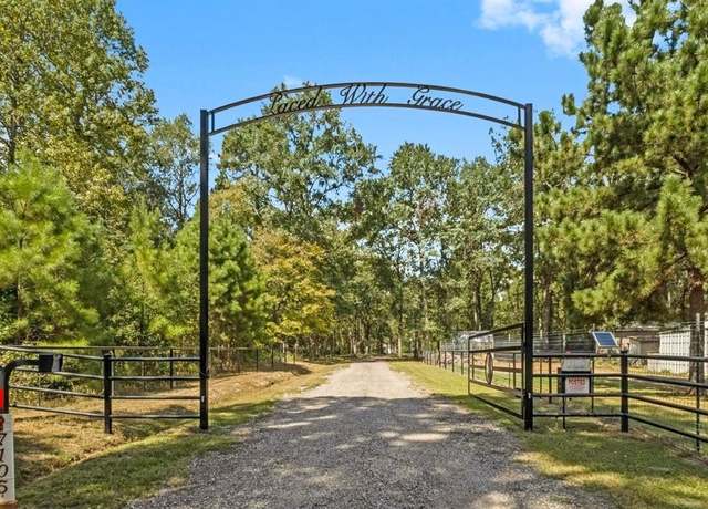 Property at 7105 Mount Zion Rd, New Waverly, TX 77358, 4 beds, 3 baths
