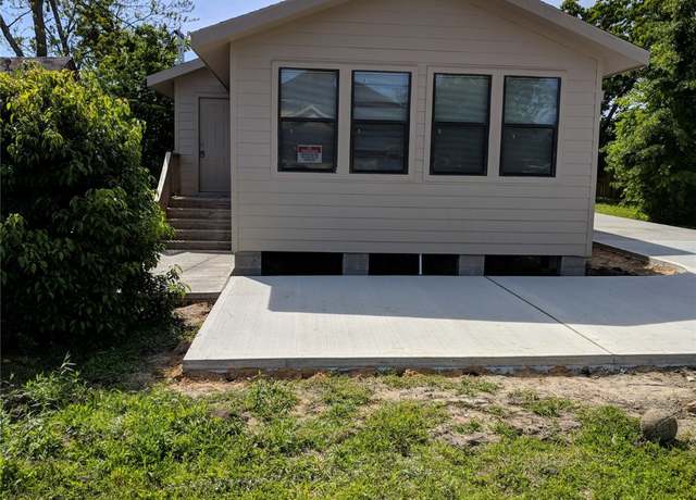 Property at 8412 Cannon St, Houston, TX 77051, 4 beds, 3 baths
