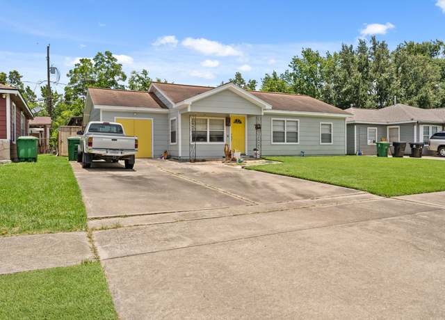 Property at 1119 Shawnee St, Houston, TX 77034, 3 beds, 1 bath