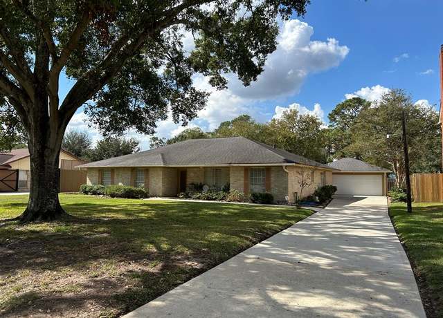 Property at 19115 Casper Dr, Spring, TX 77373, 4 beds, 2 baths