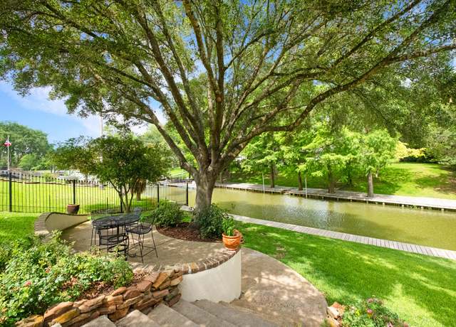 Property at 316 W Empress Ln, League City, TX 77573, 4 beds, 3.5 baths
