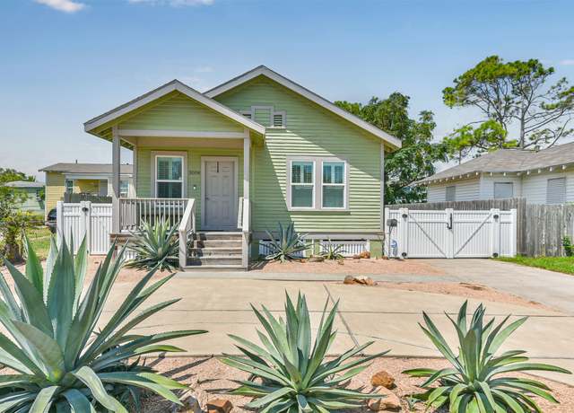 Property at 5008 Avenue O 1/2, Galveston, TX 77551, 2 beds, 2 baths