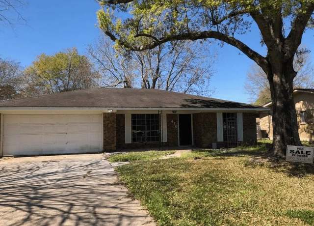 Property at 416 Nancy Dr, Bridge City, TX 77611, 3 beds, 2 baths