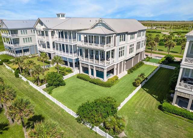Property at 2445 E Seaside Dr, Galveston, TX 77550, 5 beds, 4.5 baths