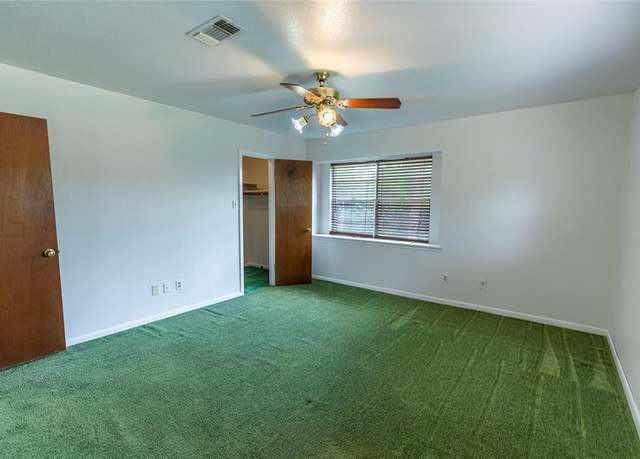 Property at 117 Dogwood Trl, Bellville, TX 77418, 3 beds, 2 baths