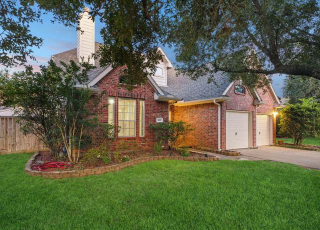 Property at 1015 Azalea Pointe, League City, TX 77573, 4 beds, 2.5 baths