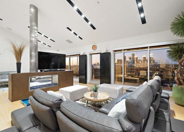 Property at 102 Quitman St #405, Houston, TX 77009, 4 beds, 5.5 baths
