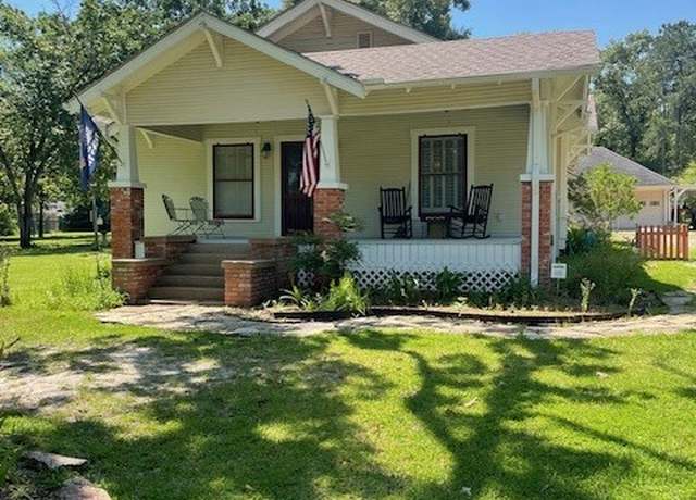 Property at 2114 E Lufkin Ave, Lufkin, TX 75901, 3 beds, 1.5 baths